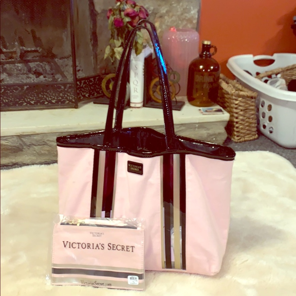 VS tote and unused matching makeup bag